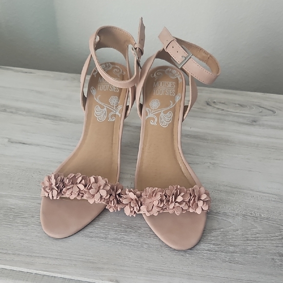 Mootsies Tootsies Shoes - Mootsies Tootsies Pink Floral Sandals